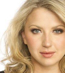 Nina Arianda